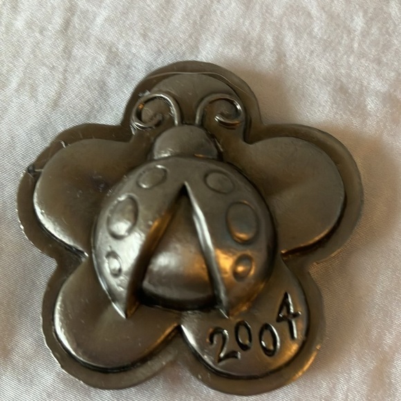 Pewter Figurines- Monkey (2002), Bear (2003), Ladybug (2004), Cat (2005) Vintage - Picture 4 of 16